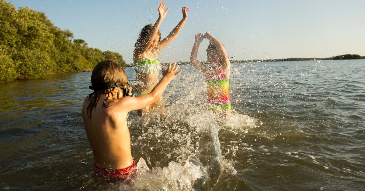 How to stay cool while camping