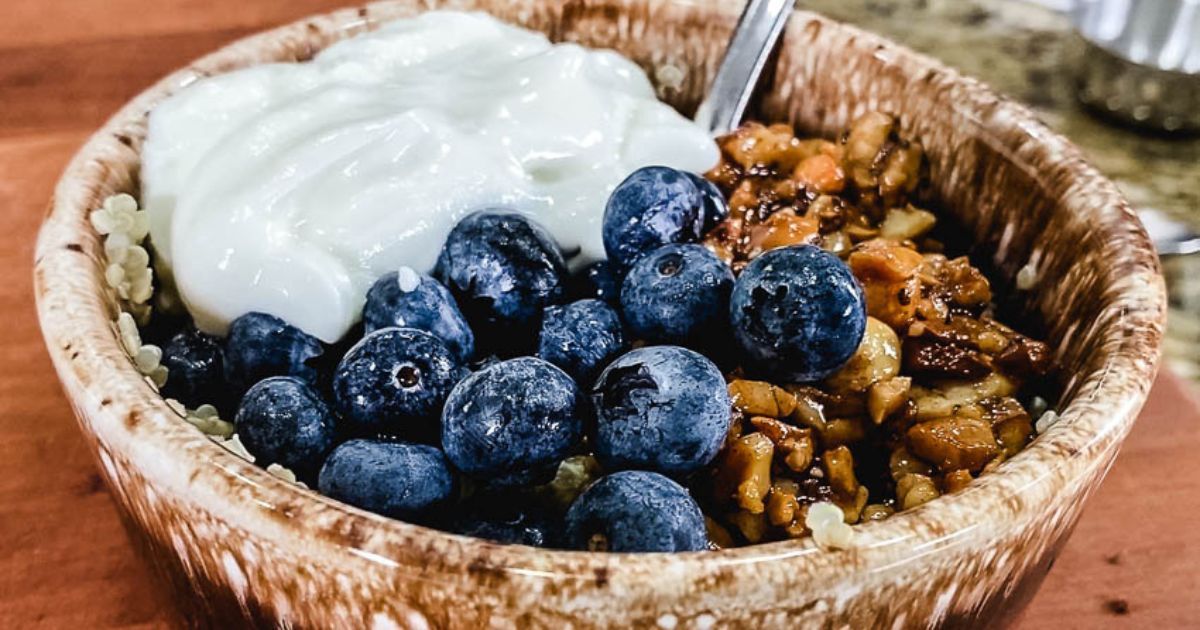 Quinoa Breakfast Bowl
