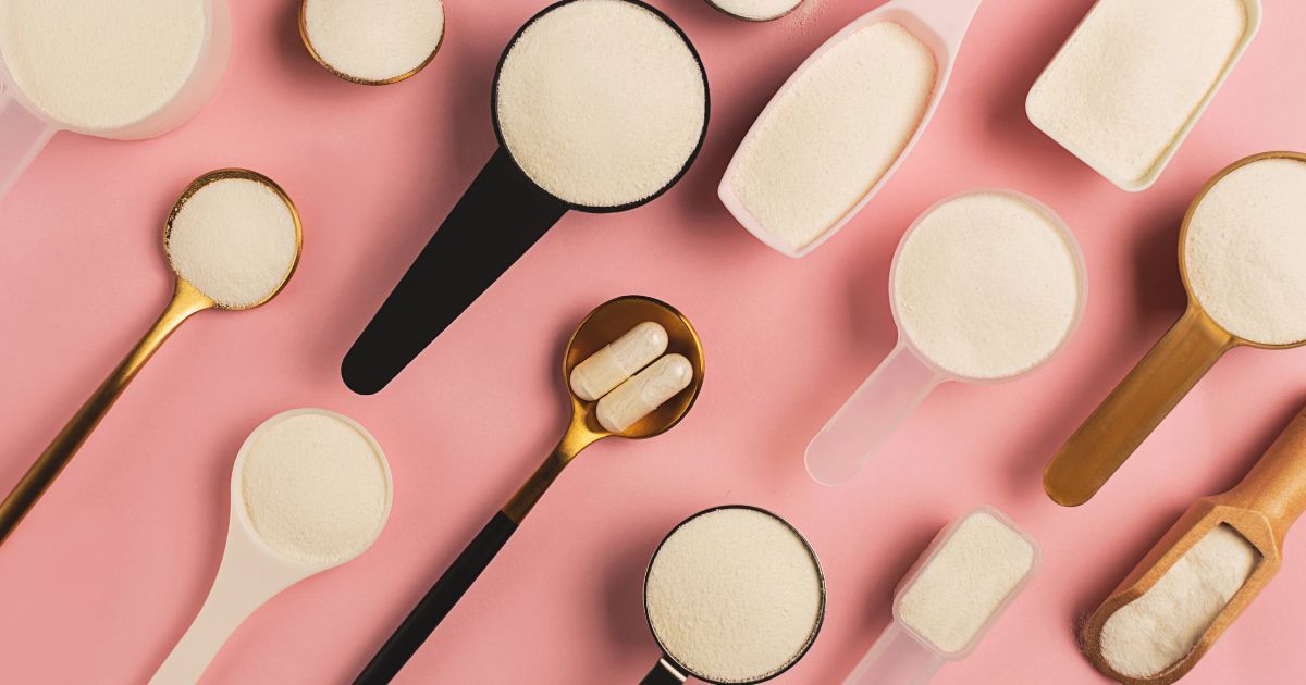 several spoons of collagen supplements