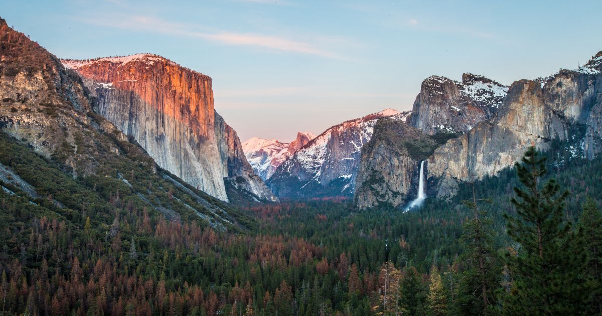 Yosemite National Park Tunnel View Point